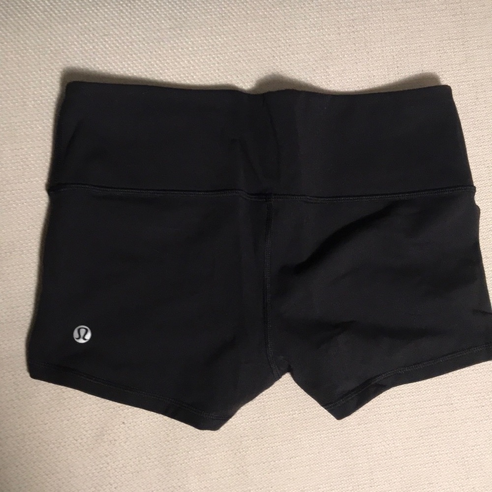Lululemon spandex shorts never worn or washed